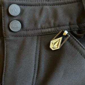 Volcom Battle Stretch snowboarding pants